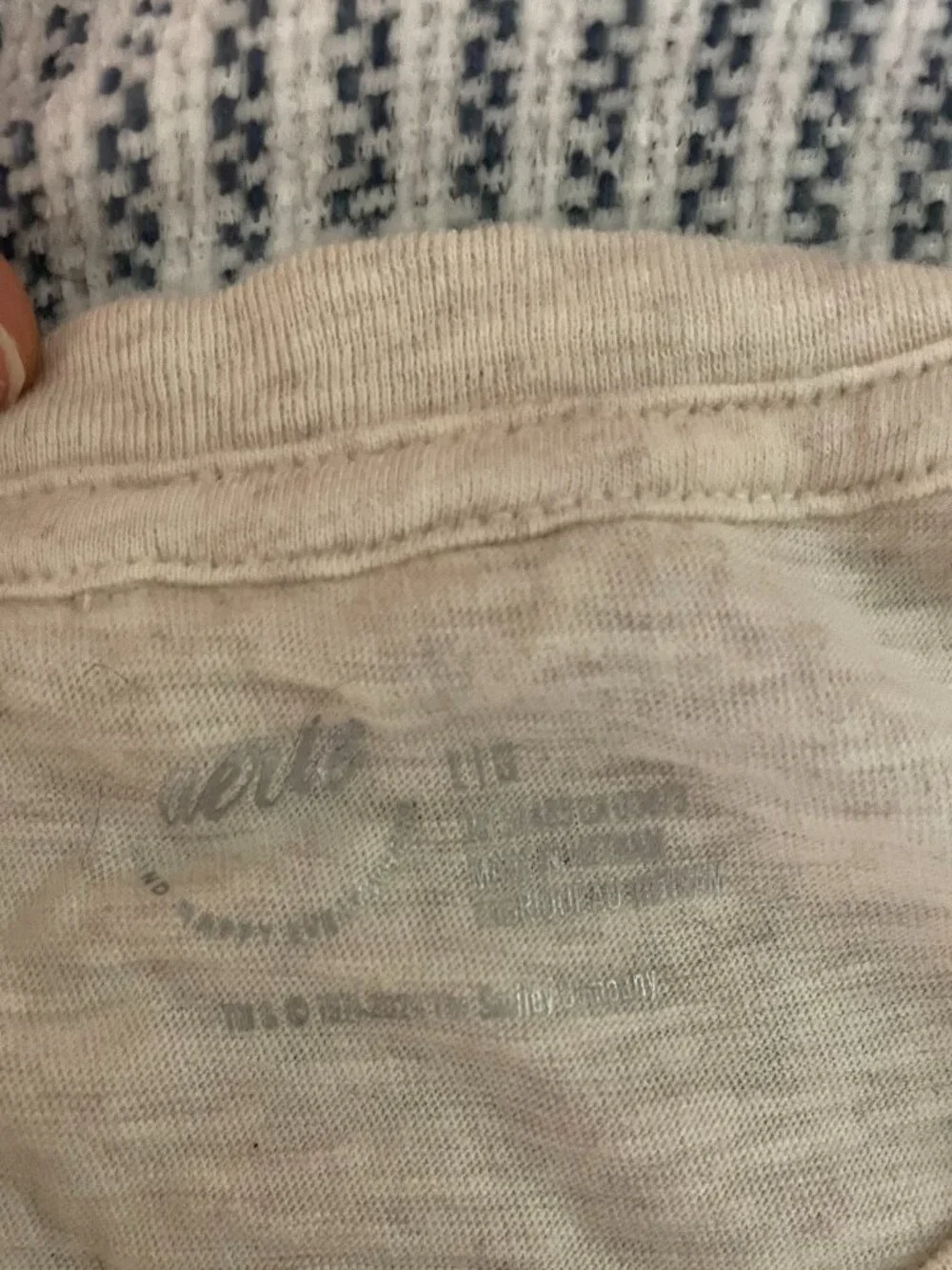 Aerie Find Happy Everywhere Graphic Oversized Boyfriend Tee Heather Oatmeal - Picture 3 of 3